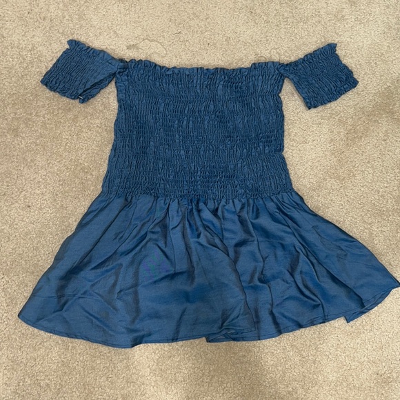 Top - Picture 1 of 4